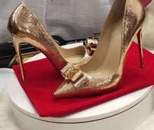 Load image into Gallery viewer, Size Silver/Gold Glitter Studs Bow-tie Pointy Toe heels
